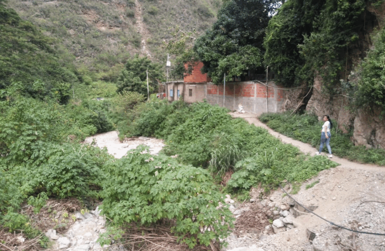 Piden el dragado de Piedra Azul