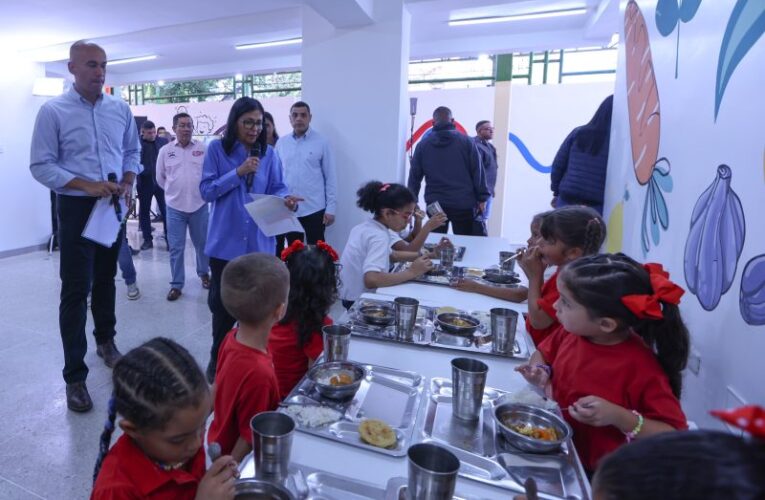 Presidenta Delcy Rodríguez inaugura escuela Pedro Camejo