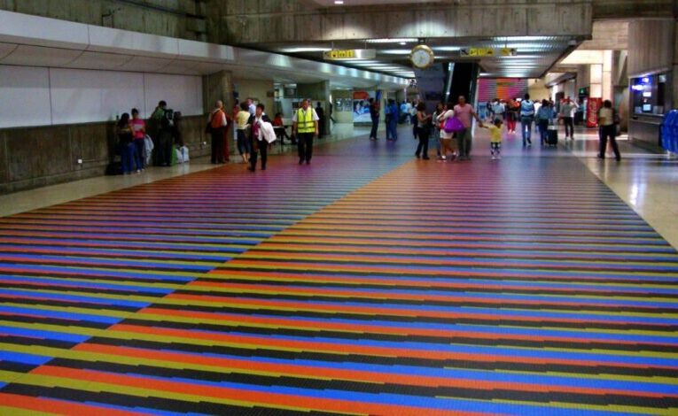 El internacional recobra vida