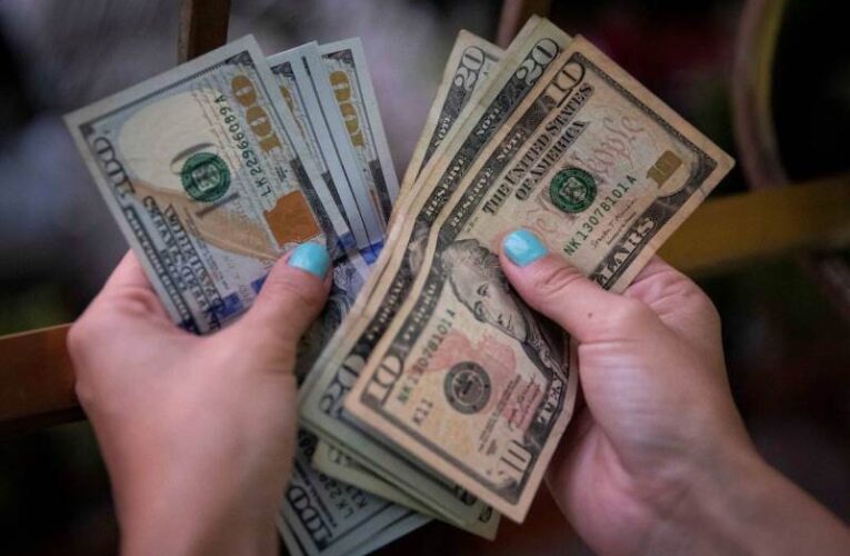 Cinco bancos venezolanos recibirán fondos de venta de petróleo