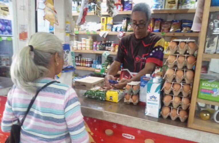 Bajan los huevos a $3.09 en el Comunitario