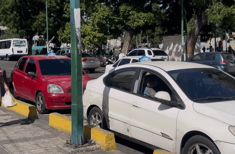 A duras penas sobreviven taxistas de El Brillante