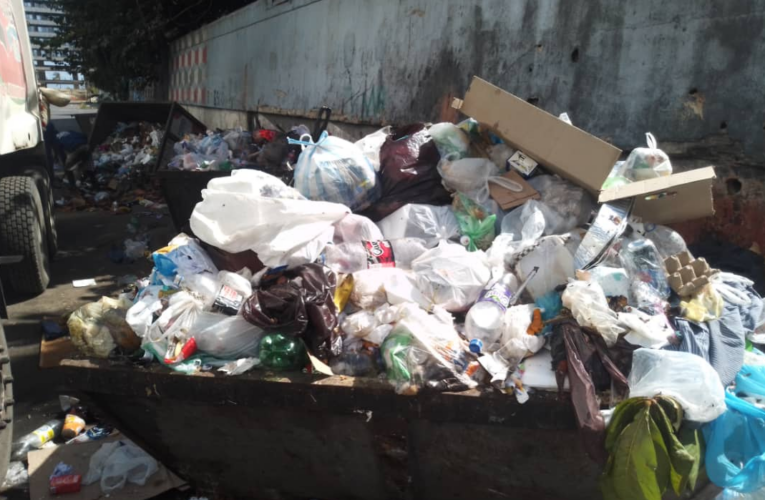 Vecinos de la Opppe en Tanaguarena piden más contenedores