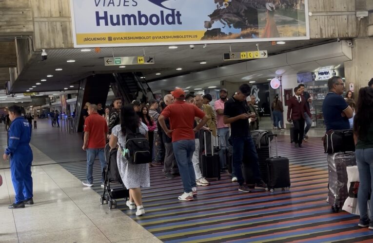 Prefieren Los Roques y Canaima