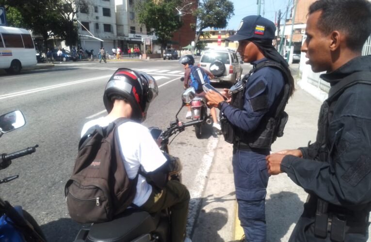 Operativo de verificación de documentos en Catia la Mar