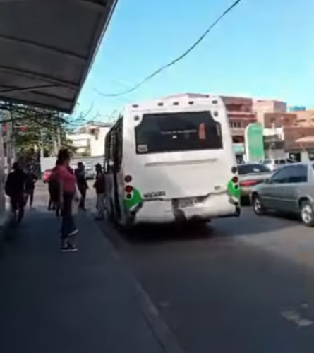 Hay busetas en la parada de La Soublette
