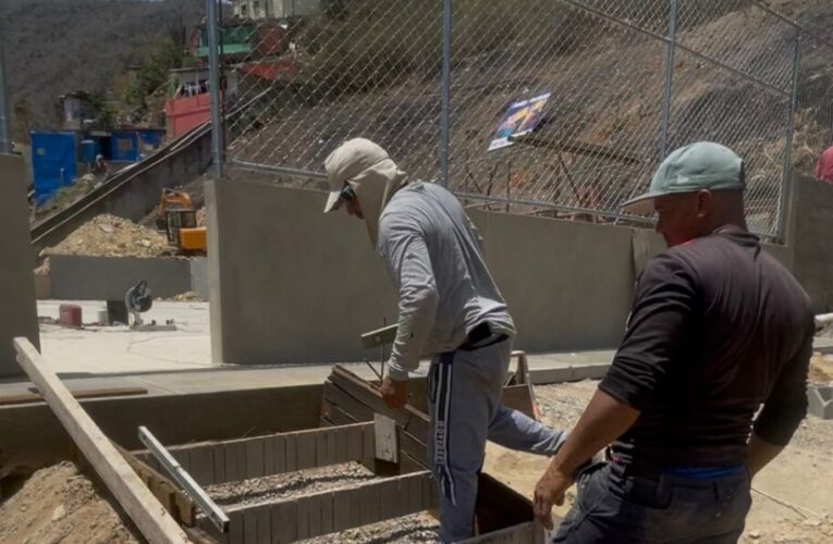 Construyen cancha en La Pedrera