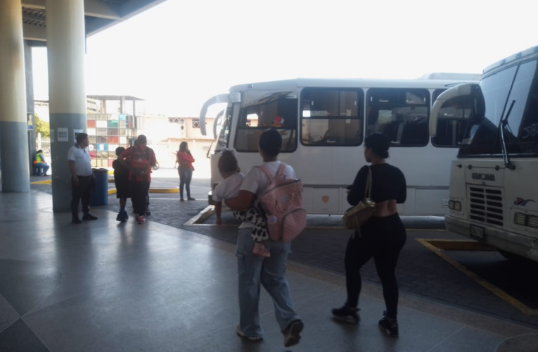 288 busetas se abastecen a diario para que salgan a trabajar