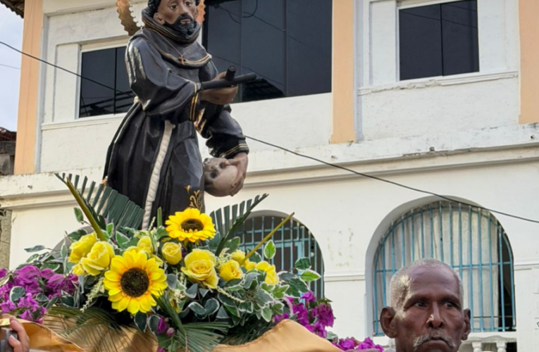 Celebran 800 años de fe franciscana con un Vía Crucis Ecológico