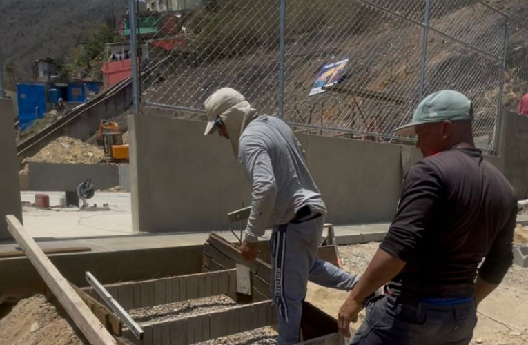 Construyen cancha en La Pedrera