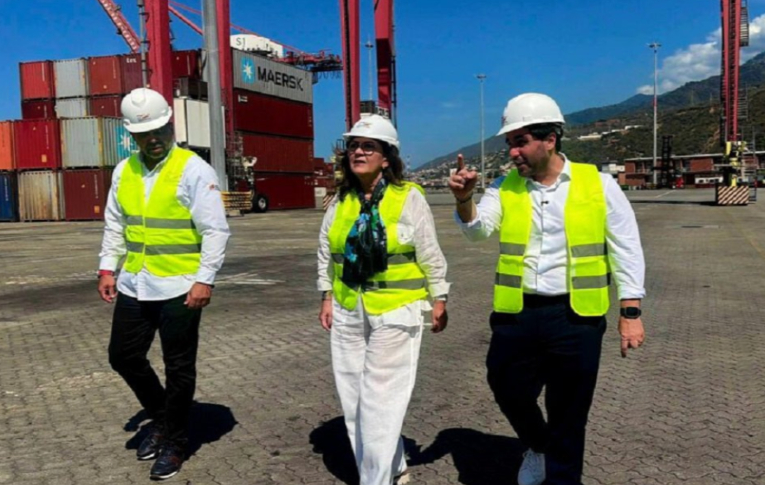 Supervisan operatividad del Puerto de La Guaira