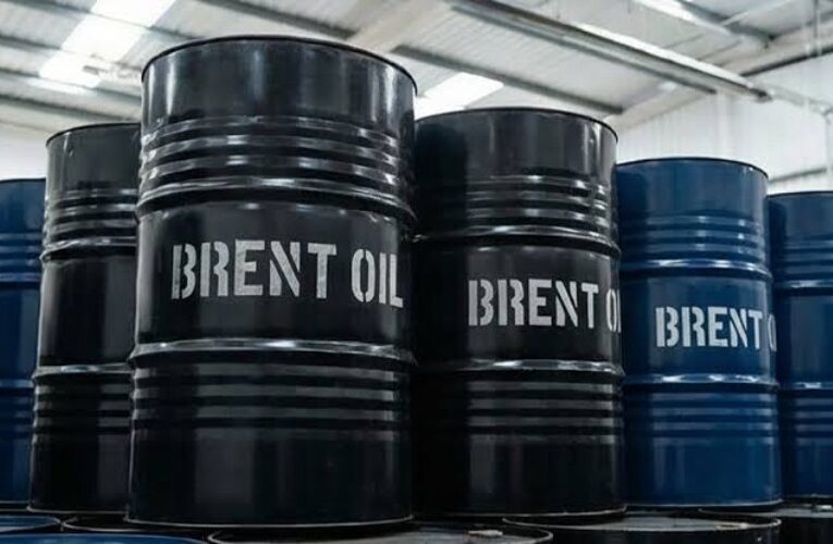 ¡La abundancia se acerca! Barril de petróleo  está por encima de 110 dólares