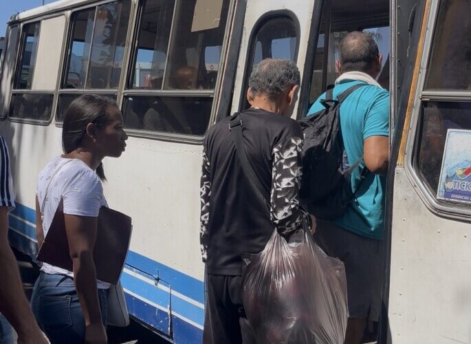 Choferes y usuarios en una encrucijada