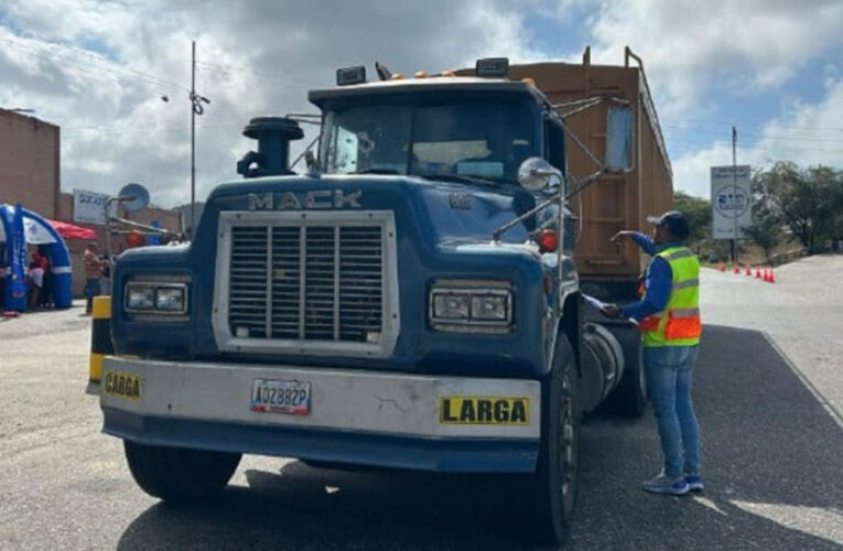 INTT restringe circulación de transporte con carga pesada por Semana Santa