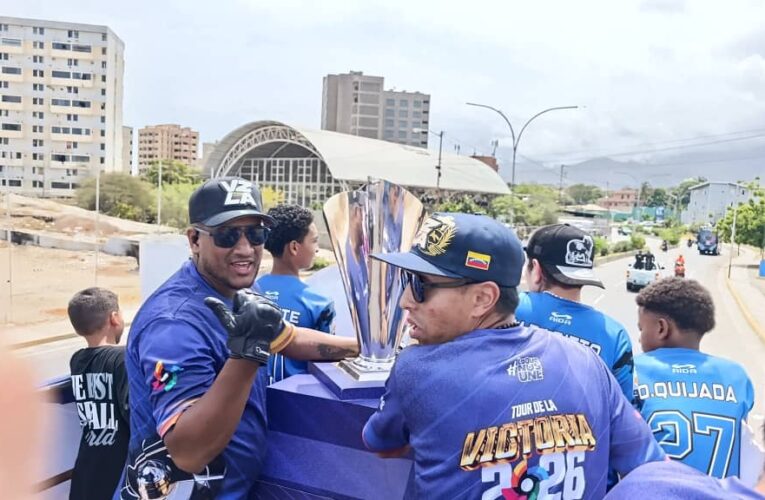 Copa mundialista de beisbol recorre La Guaira