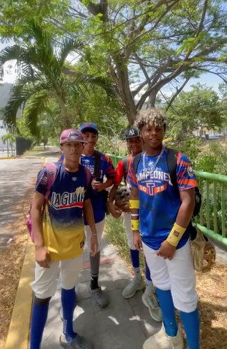 Guaireños celebran triunfo de Venezuela