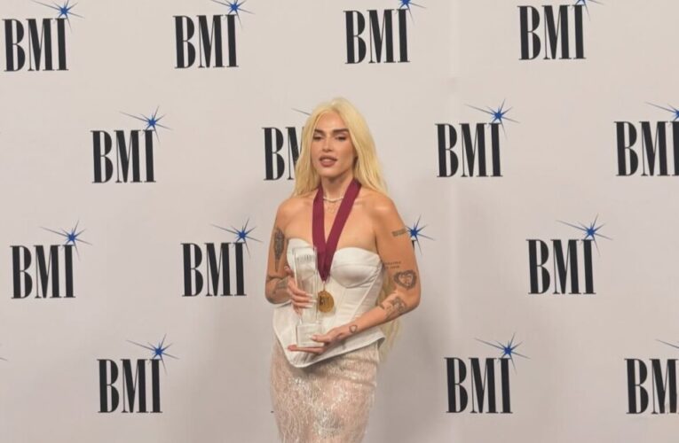 Elena Rose recibe el premio BMI Impact en Miami