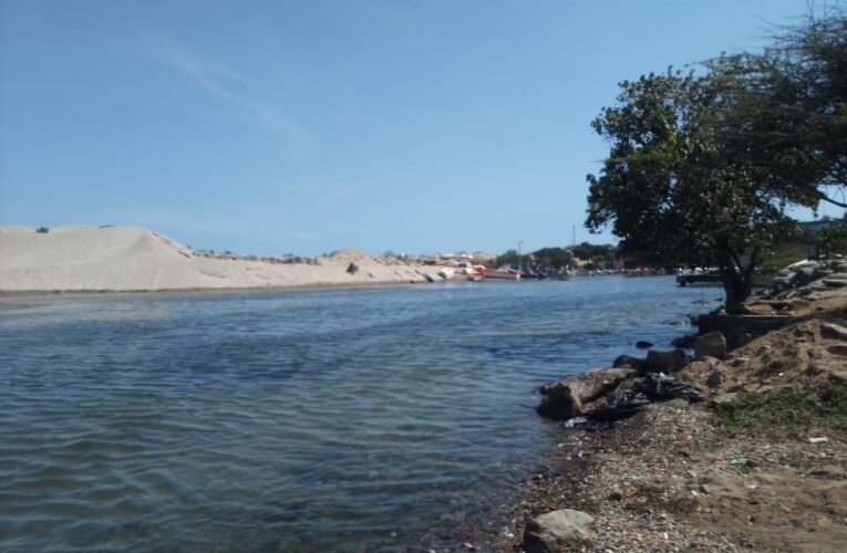 Dragado de La Zorra continúa a la espera