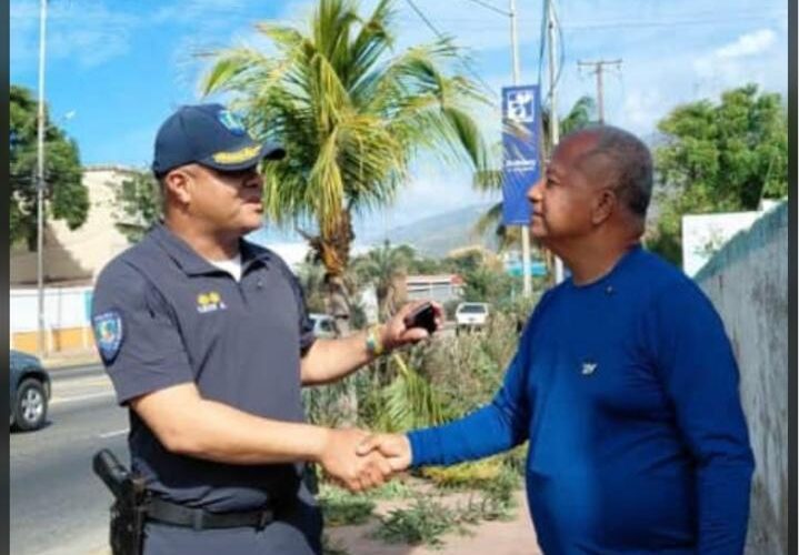 Poda frente al Cementerio de Pariata
