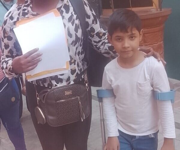 Porque el Alcalde le negó la ayuda abuela desesperada acude al Gobernador