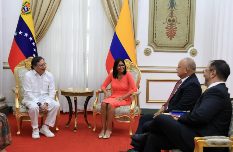 Delcy Rodríguez y Gustavo Petro revisan agenda de seguridad y cooperación