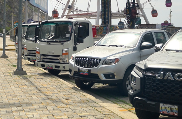 Maneja tu carro y llevátelo a crédito