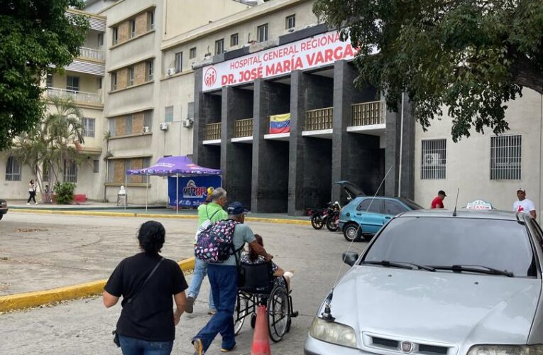 Piden trato humanitario e insumos en el Seguro Social