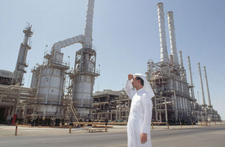 Emiratos Árabes Unidos anuncian que se van de la OPEP