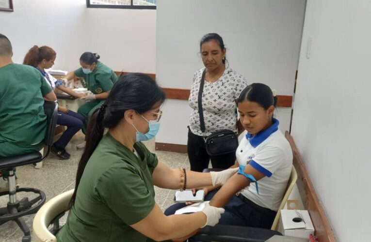 Prueba de embarazo gratis para 90 estudiantes universitarias