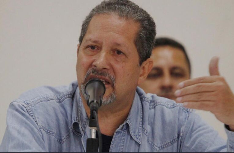 Sinafum reclama bono de los docentes jubilados