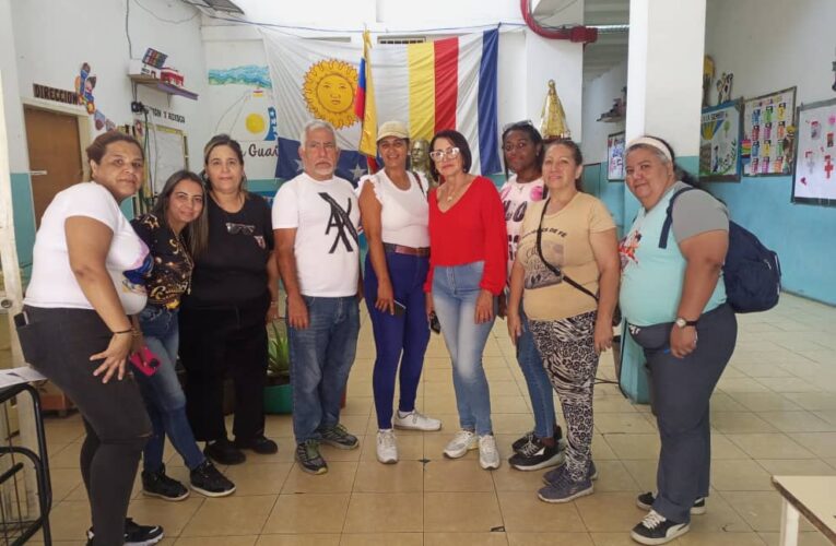 Docentes jubilados exigen restitución de beneficios
