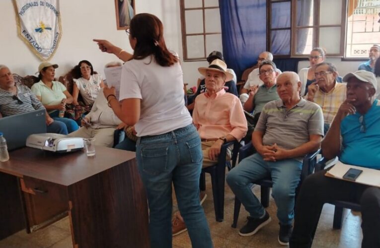Argelia Castillo: Nuestro salario ha sido vulnerado