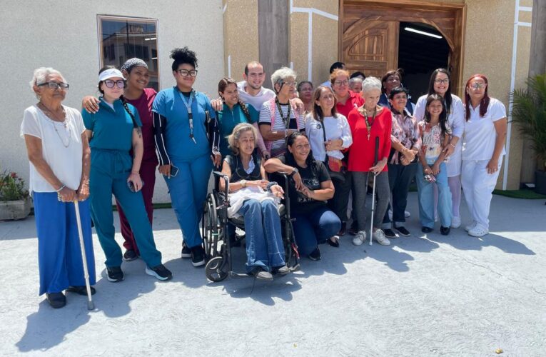 Celebran Día de la Enfermera y de las Madres del Inass Armando Reverón