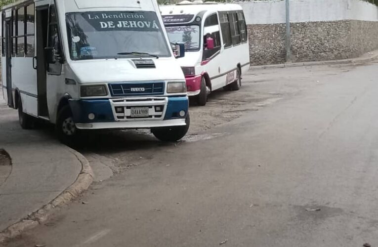 4 busetas están trabajando de Camurí a Tanaguarena