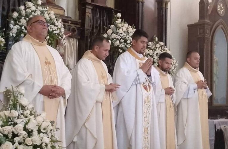 “Dios nos regala un nuevo sacerdote en medio de la tragedia”
