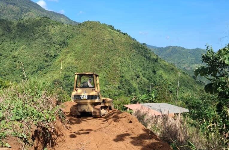 Construyen un nuevo plantel en Carayaca