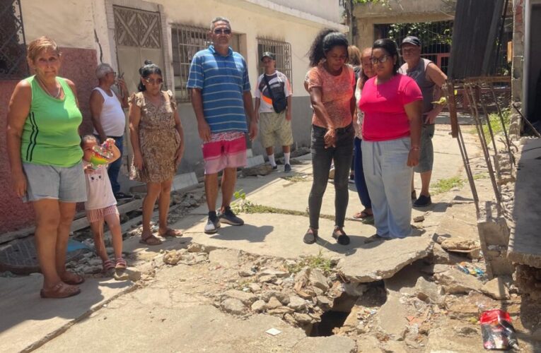 20 casas se están hundiendo