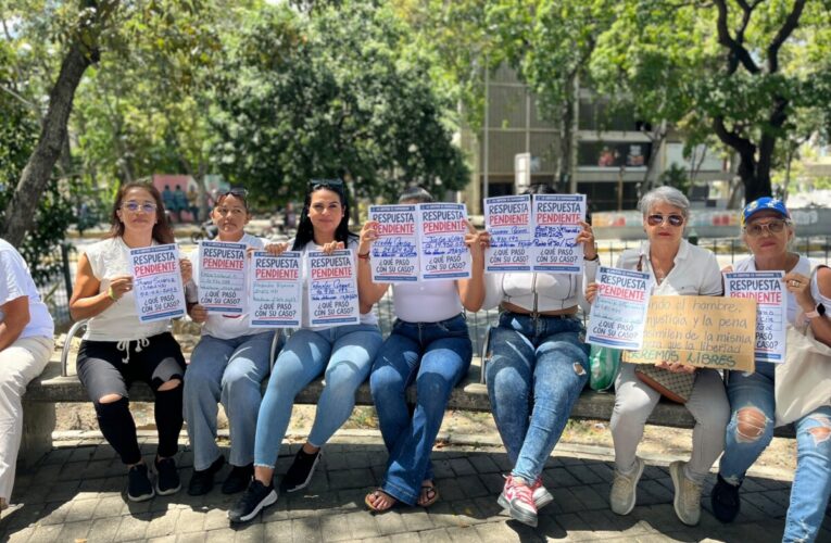 Familiares de presos políticos exigen revisión de expedientes
