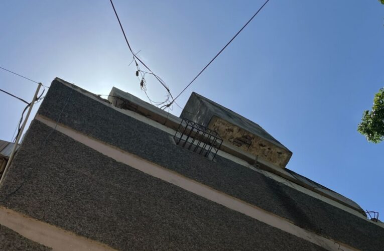 Urge eliminar los 2 tanques de agua del bloque 2 de Guaracarumbo