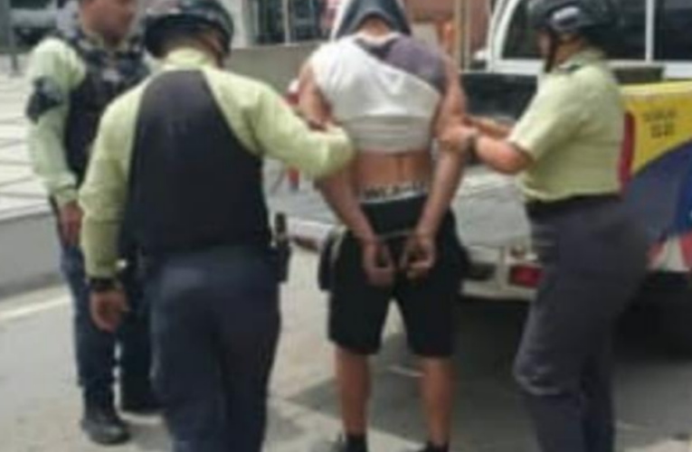 Atrapan a sujeto en Pariata que quiso darse a la fuga