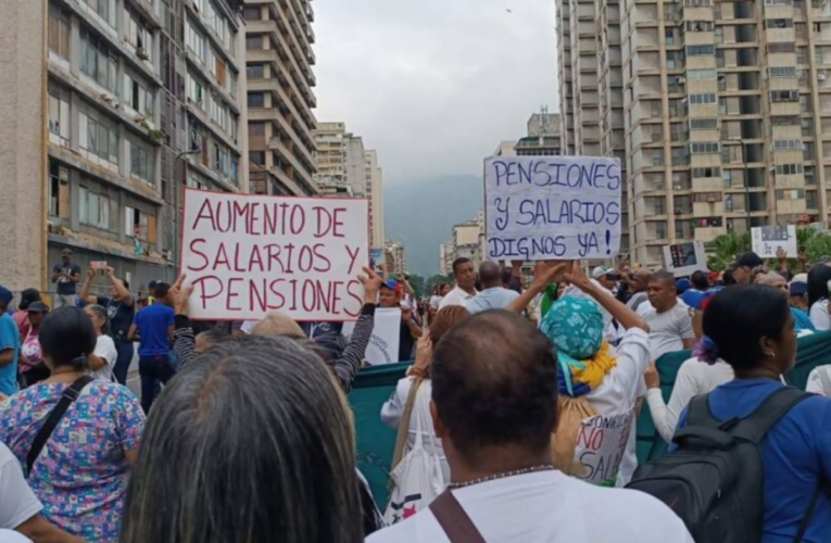 Reclaman salarios justos