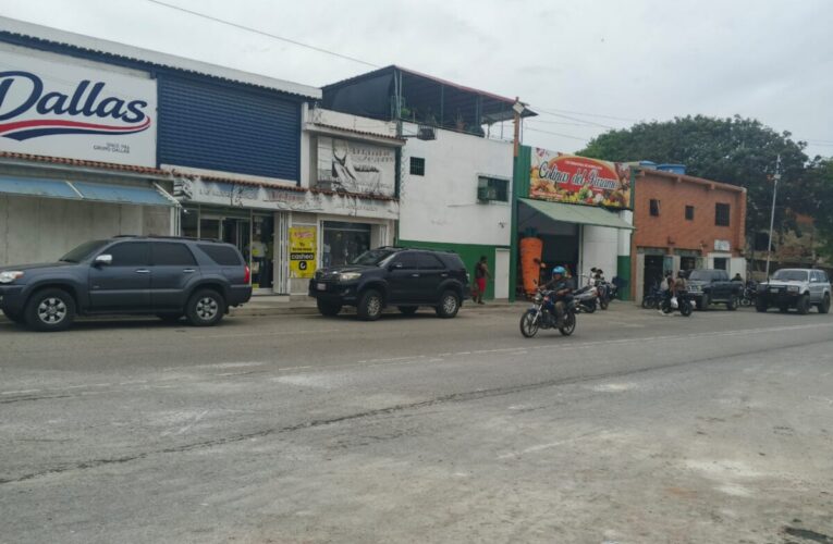 Comerciantes piden aplicar decreto de emergencia