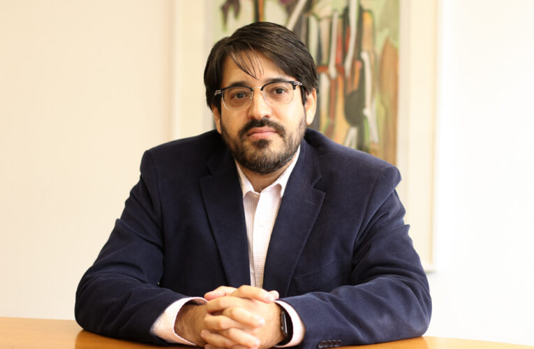 Asdrúbal Oliveros: No hay que descartar la dolarización