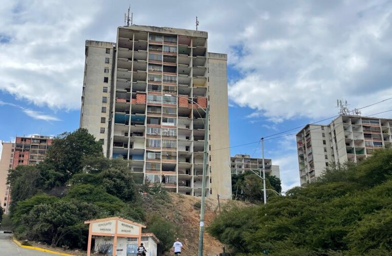 Avanza la reconstrucción de 3 torres de Marapa Marina