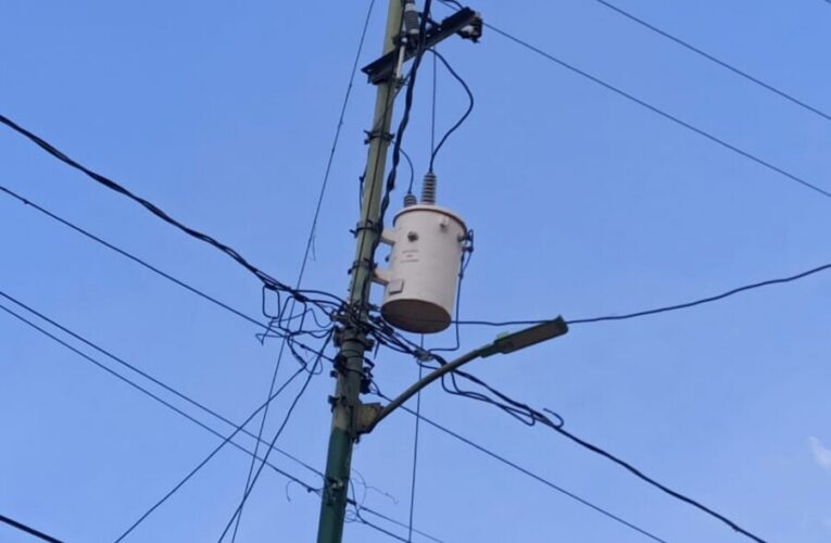 Más de 40 horas sin luz en El Cohete
